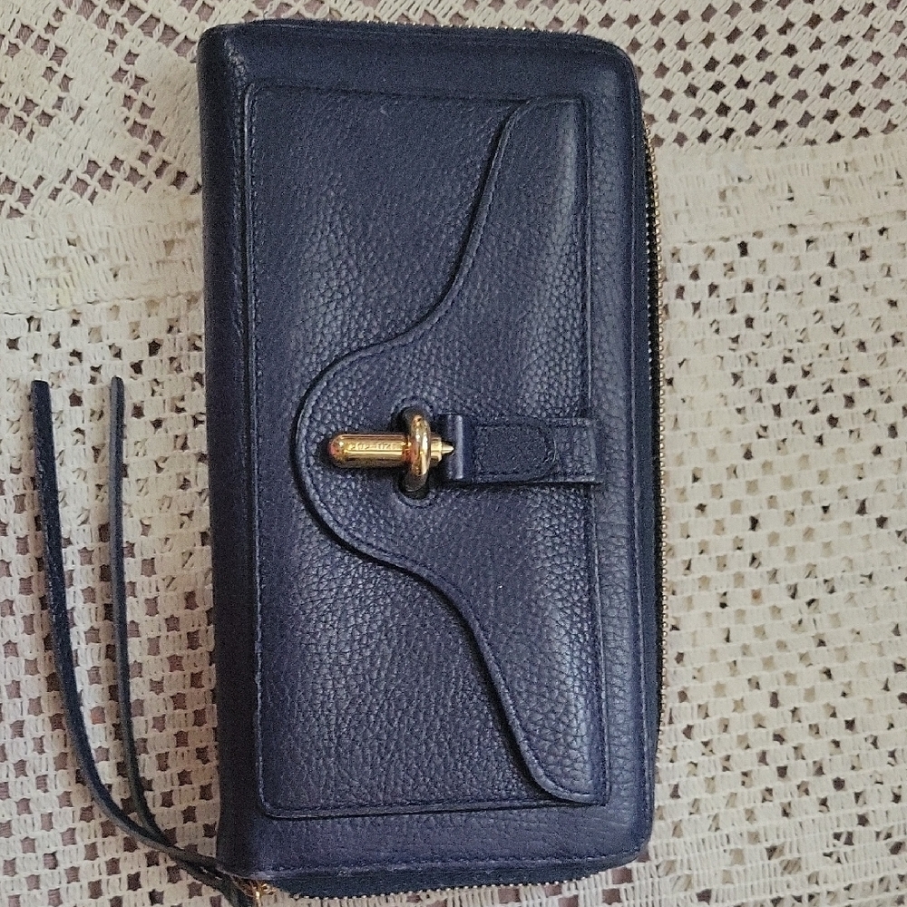 Balenciaga Black Wallet with Gold Accent - Picture 6 of 6